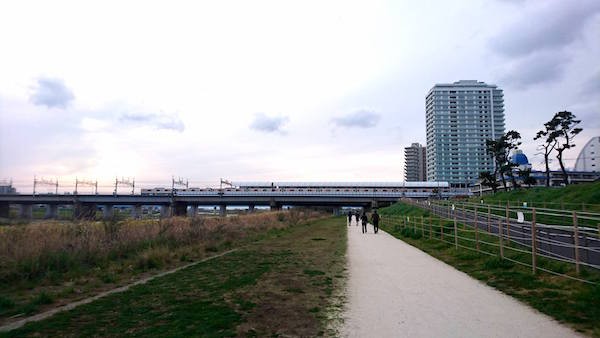 多摩川河川敷２